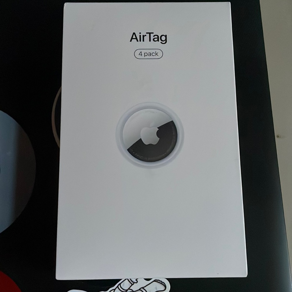 Apple AirTag 4 Pack